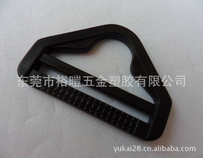 東莞市裕暟五金塑膠 工廠直銷高品質(zhì)箱包D扣、D環(huán)與調(diào)節(jié)扣